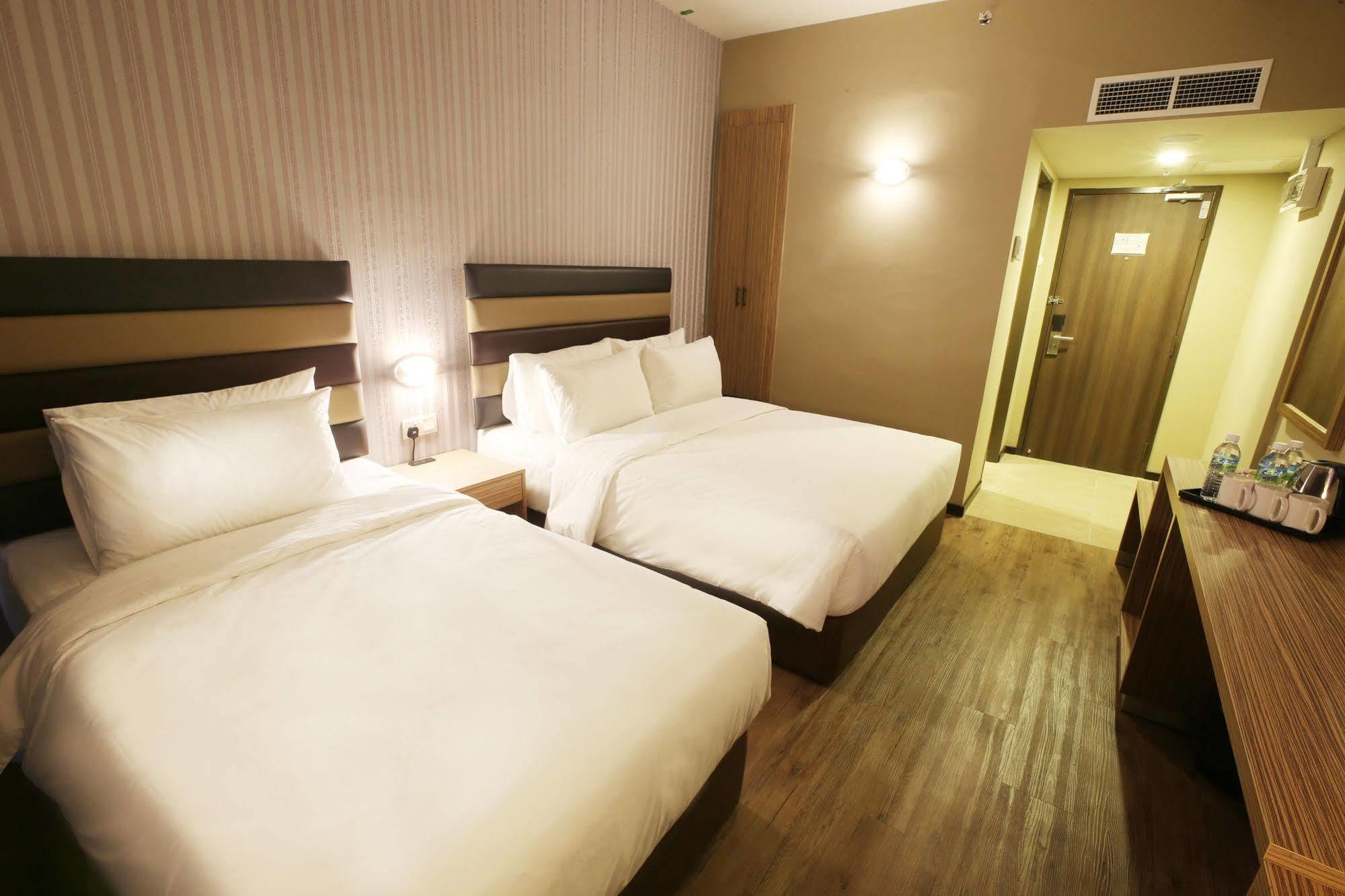 Sem9 Senai Hotell Kulai Exteriör bild